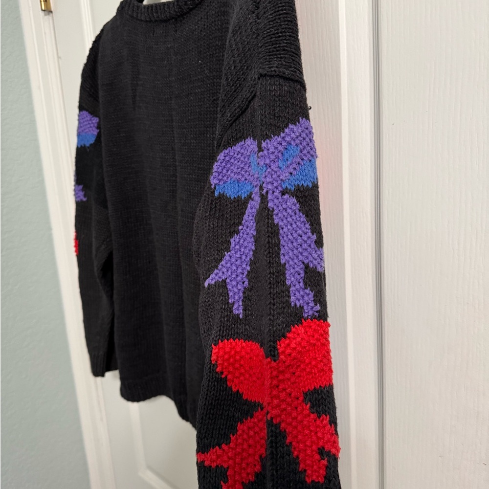 Sweater - Picture 4 of 6